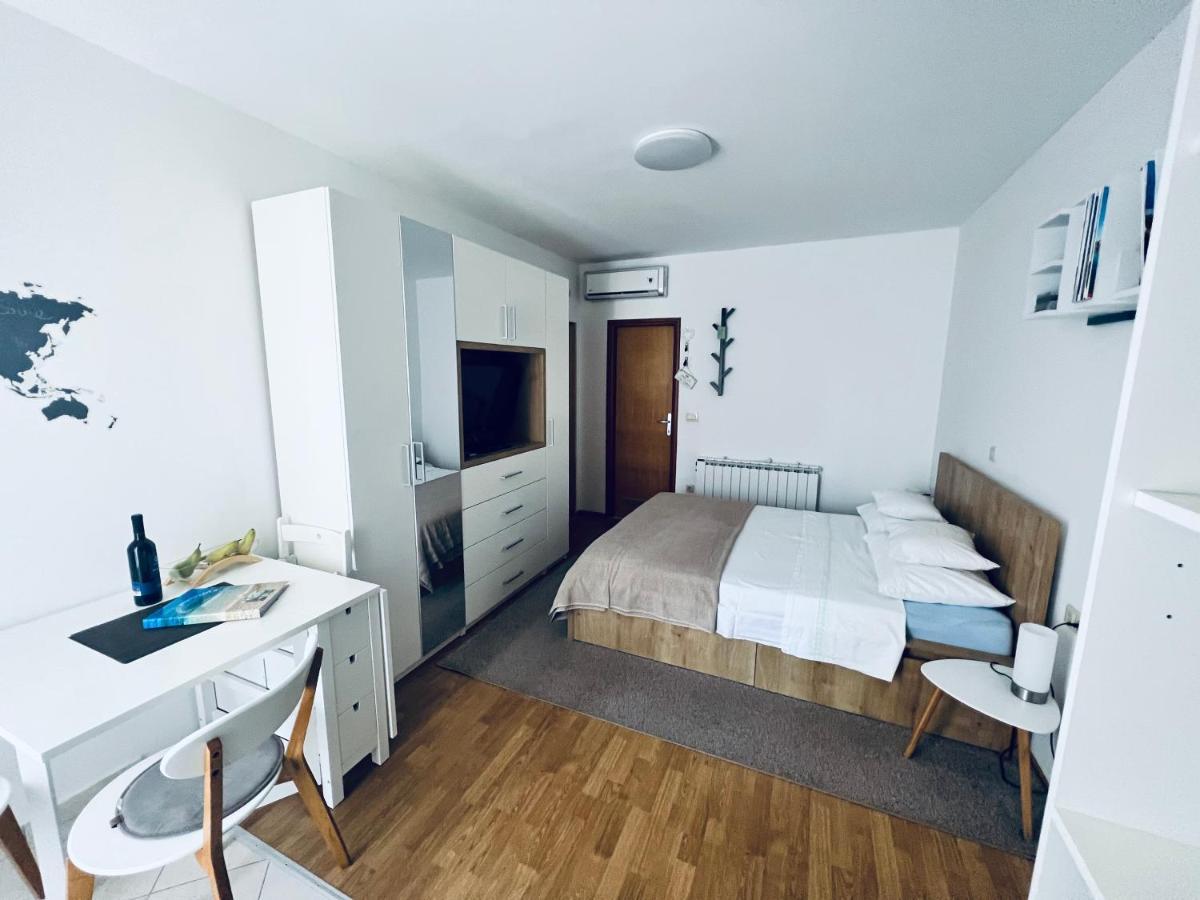 Jakov Apartments Оребич Экстерьер фото