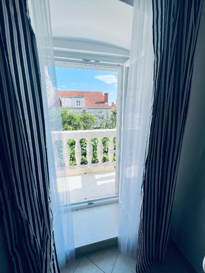 Jakov Apartments Оребич Экстерьер фото